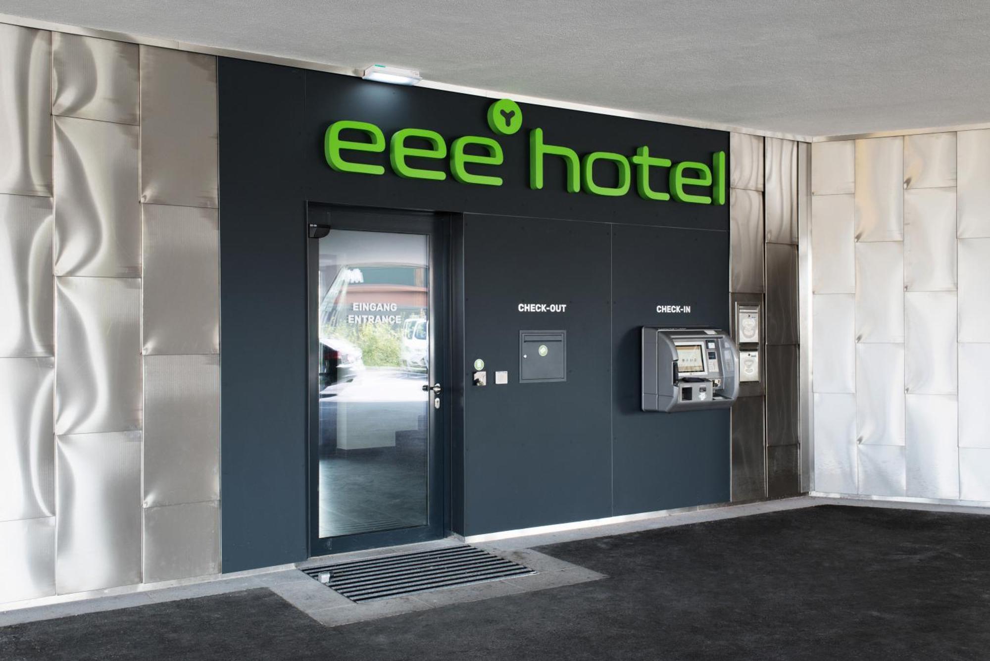 Eee Hotel Traun Luaran gambar