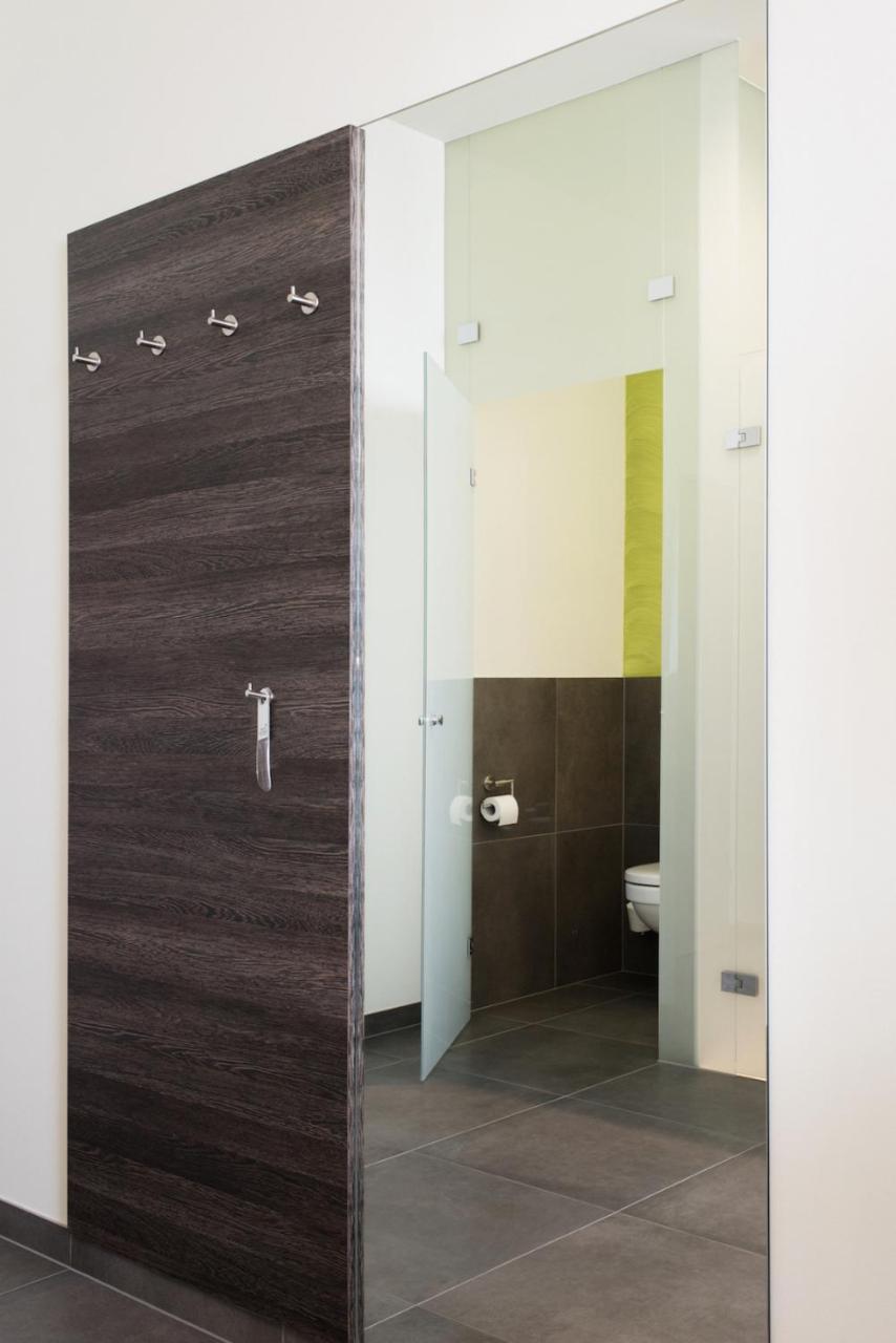 Eee Hotel Traun Luaran gambar
